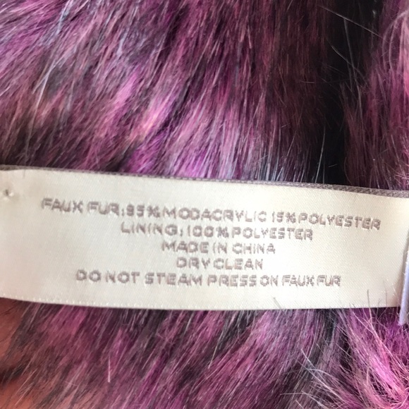 Faux Fur Dark Pink & Black Scarf โจNWOTโจ - Picture 5 of 5